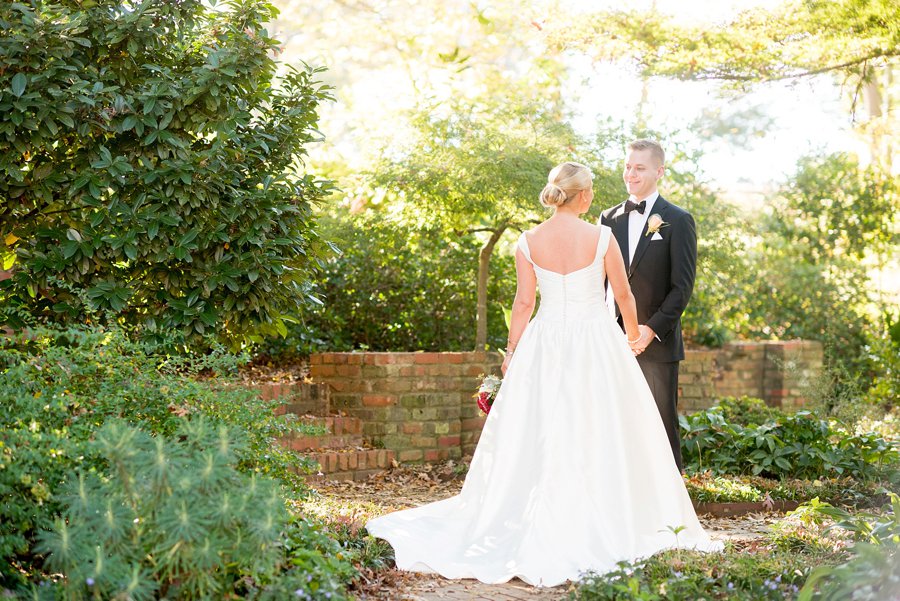 A Southern Pink & Red North Carolina Wedding via TheELD.com