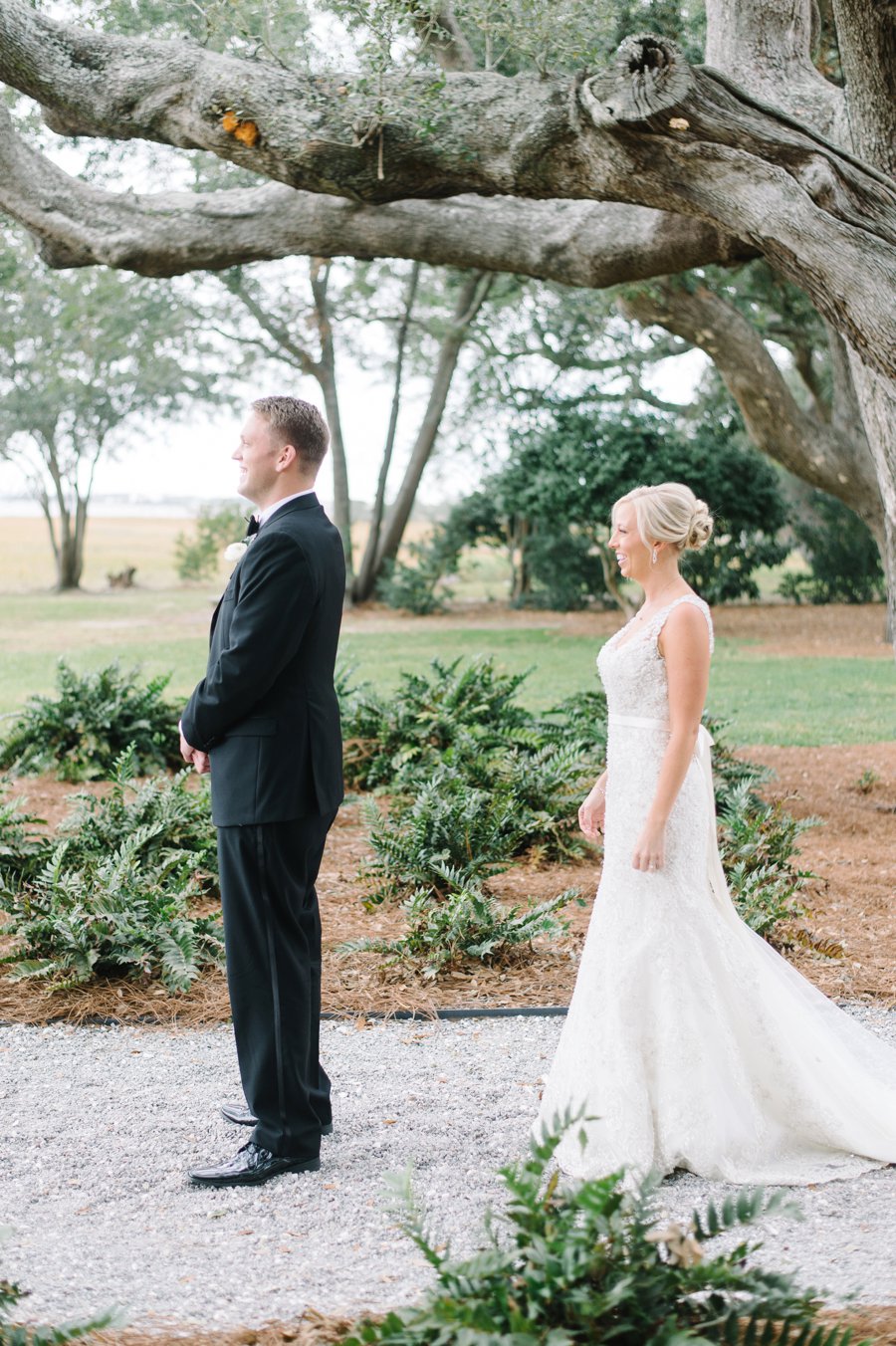 A White and Teal Southern Charleston Wedding via TheELD.com