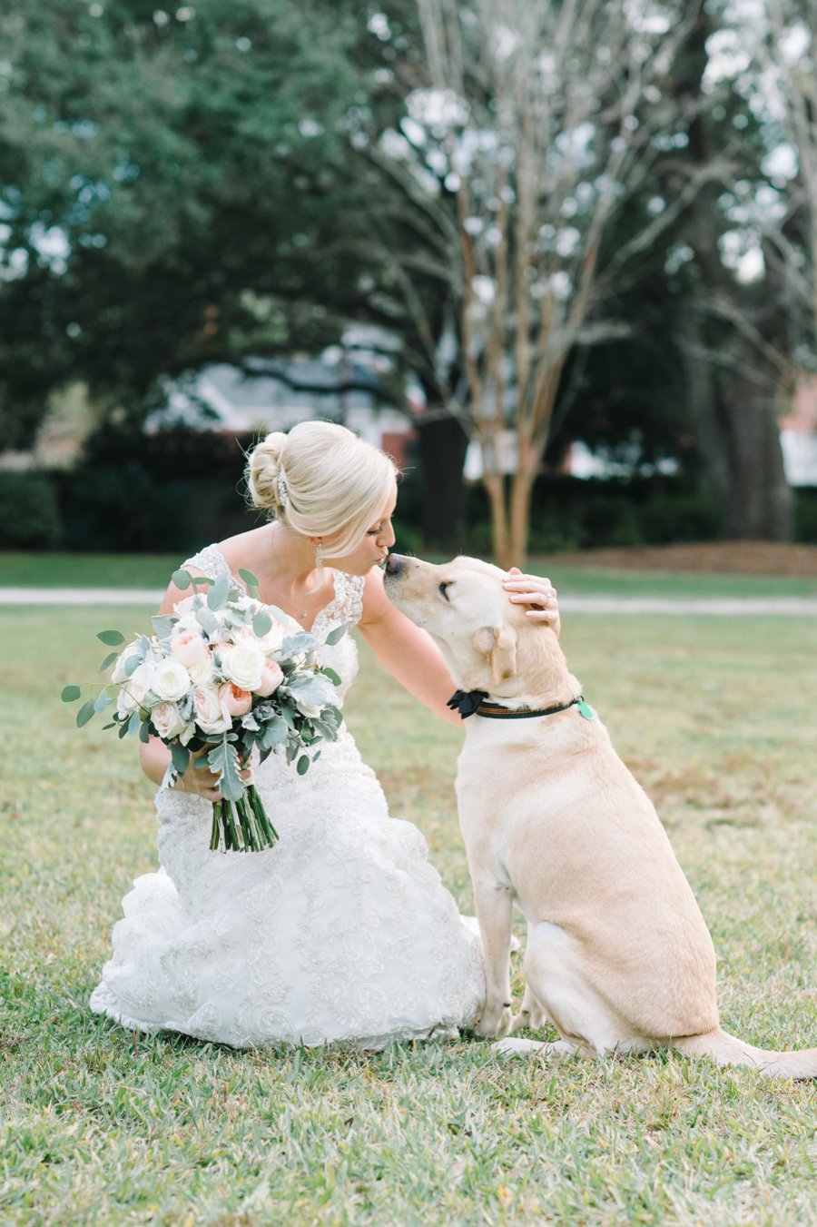 A White and Teal Southern Charleston Wedding via TheELD.com