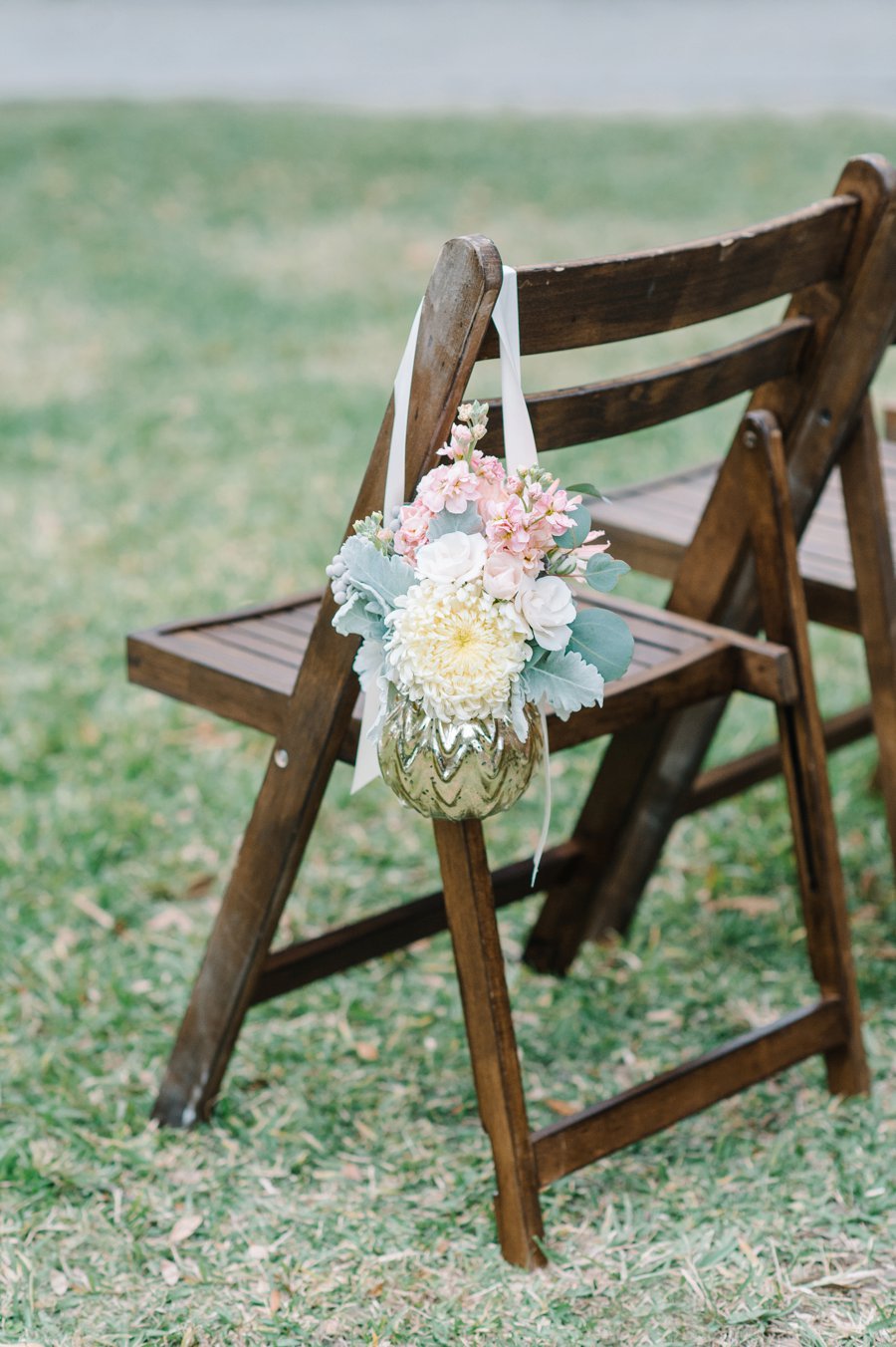 A White and Teal Southern Charleston Wedding via TheELD.com