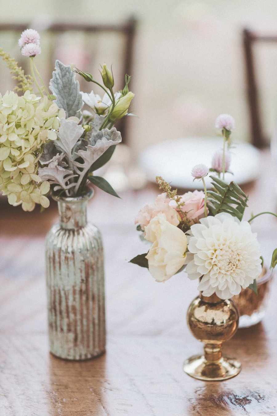 A Blush & White Classic Vintage Pennsylvania Wedding via TheELD.com