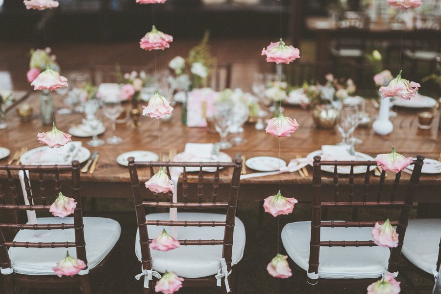 A Blush & White Classic Vintage Pennsylvania Wedding via TheELD.com