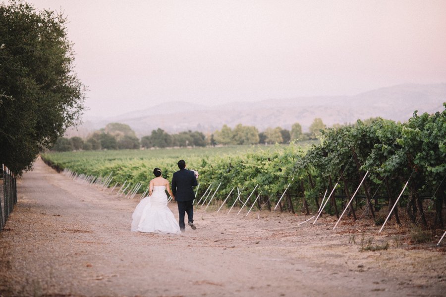 Berry & Blush California Winery Wedding via TheELD.com