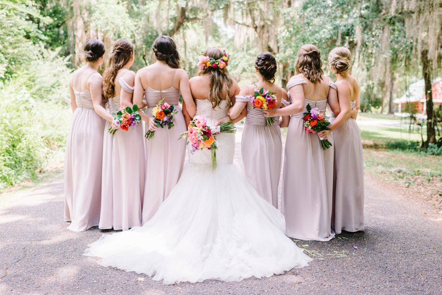 A Colorful Plantation Style Alabama Wedding via TheELD.com