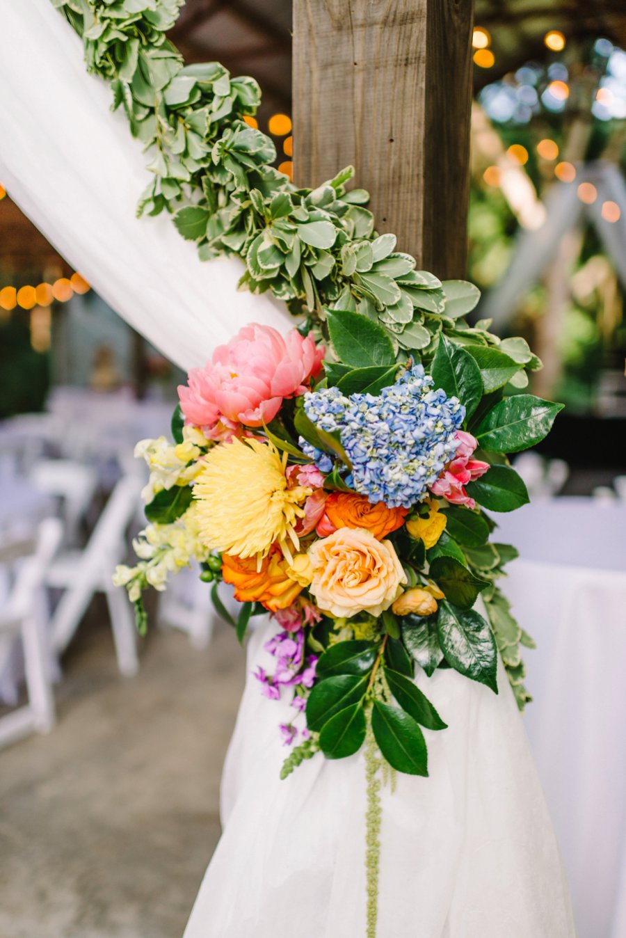 A Colorful Plantation Style Alabama Wedding via TheELD.com