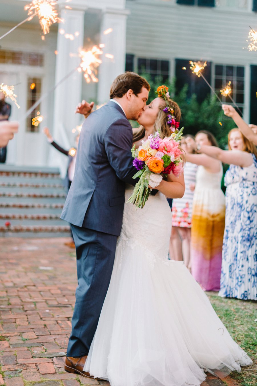 A Colorful Plantation Style Alabama Wedding via TheELD.com