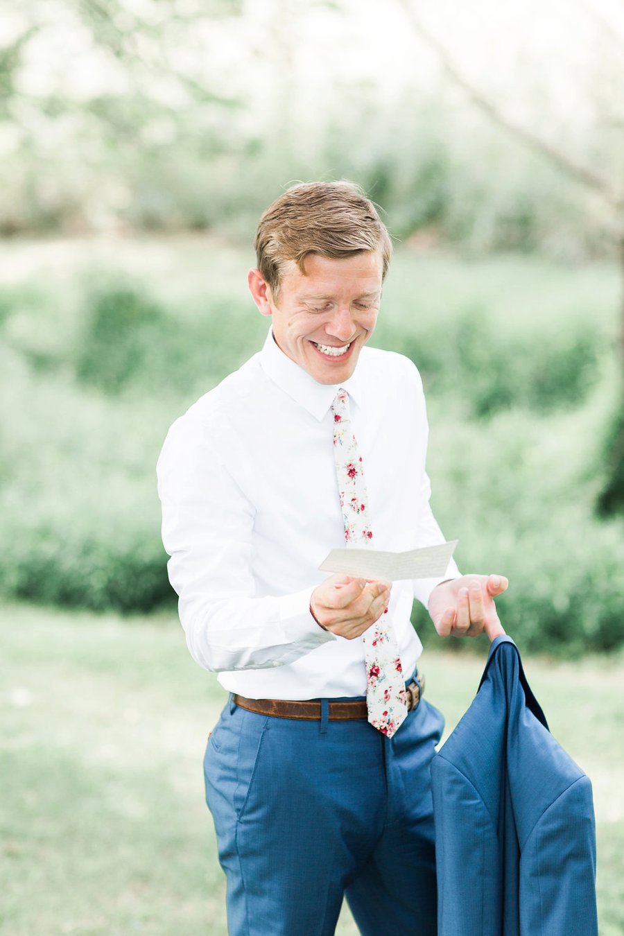 A Relaxed Bohemian Blush & Blue Maryland Wedding via TheELD.com