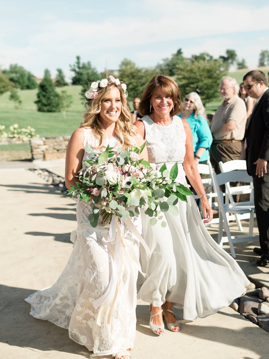 A Relaxed Bohemian Blush & Blue Maryland Wedding via TheELD.com