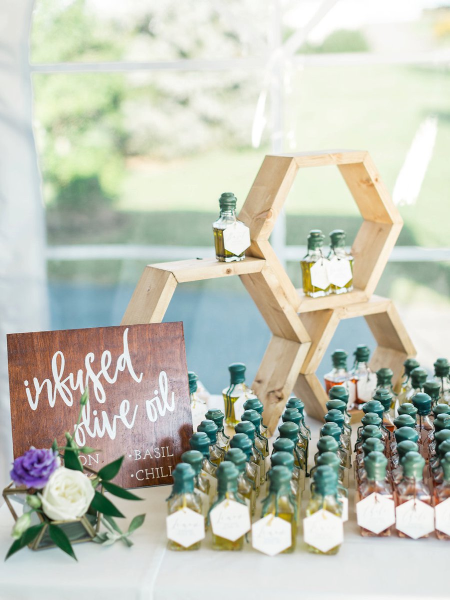 A Relaxed Bohemian Blush & Blue Maryland Wedding via TheELD.com