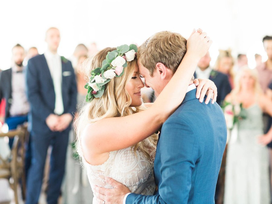 A Relaxed Bohemian Blush & Blue Maryland Wedding via TheELD.com