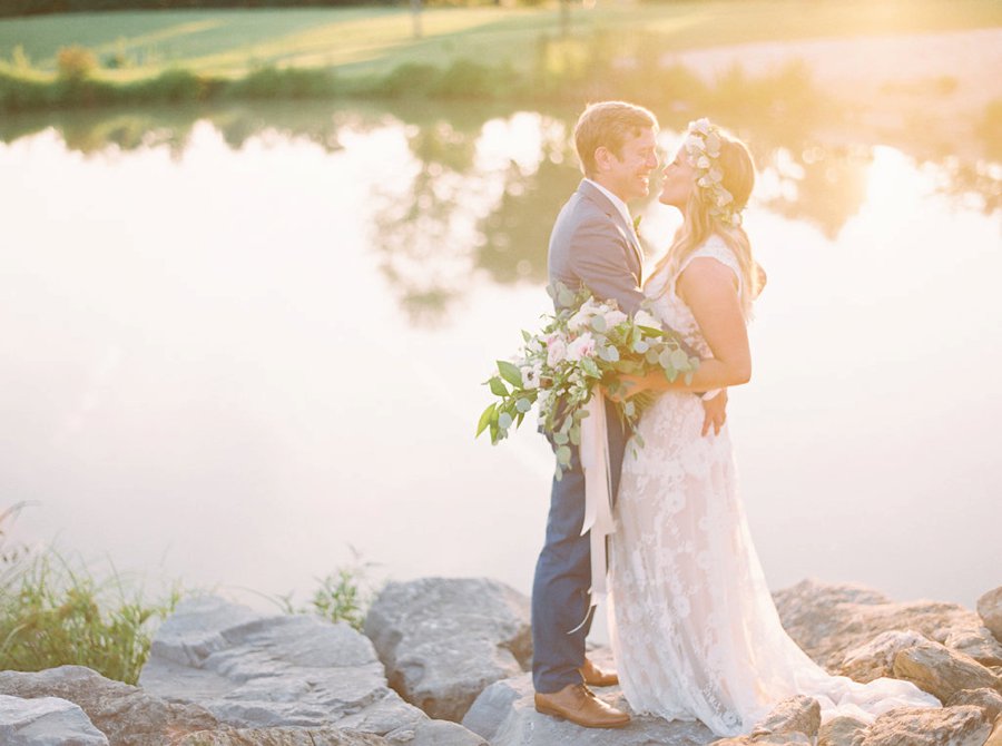 A Relaxed Bohemian Blush & Blue Maryland Wedding via TheELD.com