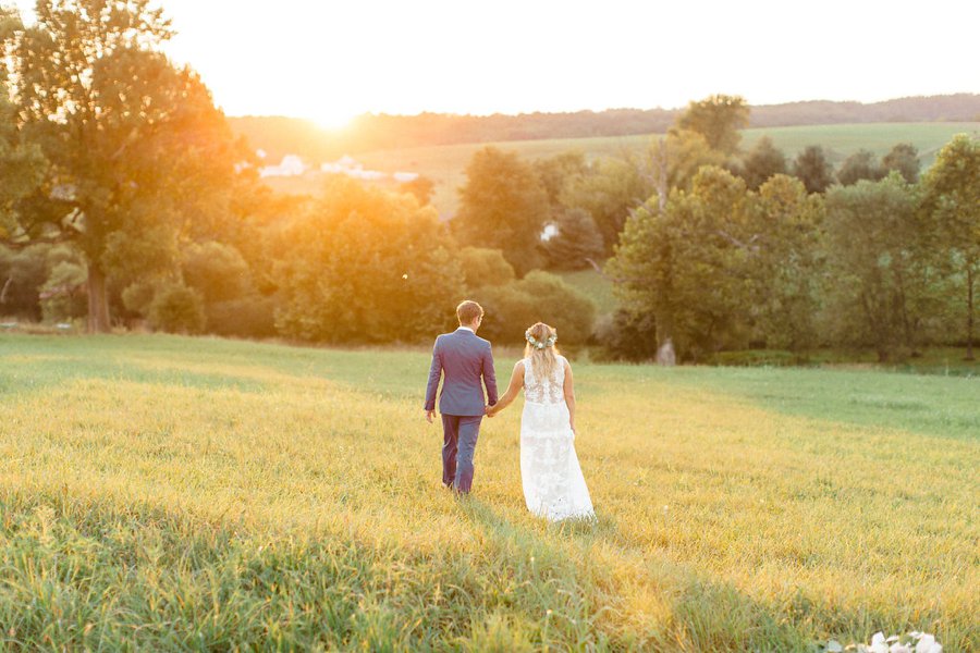 A Relaxed Bohemian Blush & Blue Maryland Wedding via TheELD.com