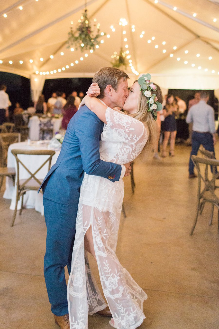 A Relaxed Bohemian Blush & Blue Maryland Wedding via TheELD.com