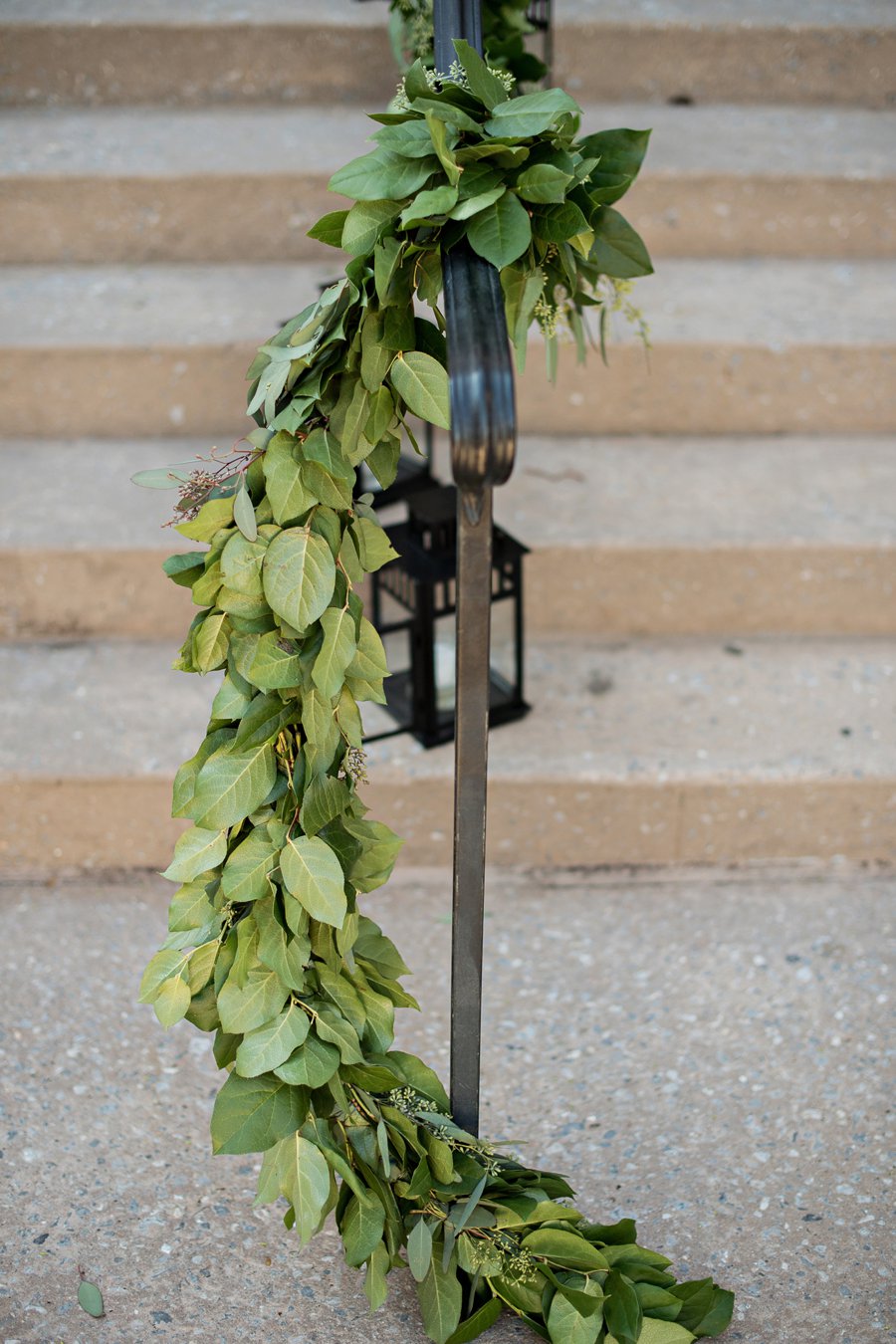 An Elegant White & Blush Rustic Florida Wedding via TheELD.com