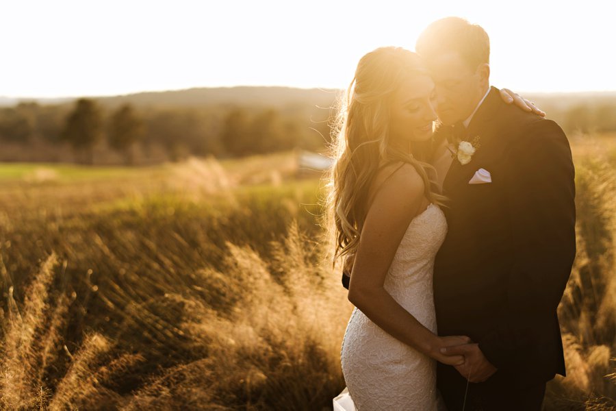 An Elegant White & Blush Rustic Florida Wedding via TheELD.com