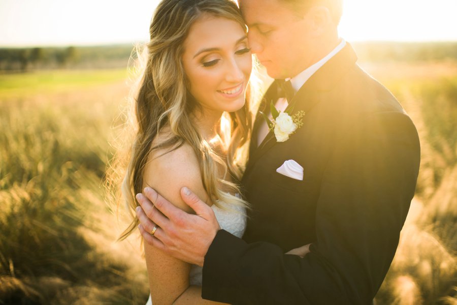 An Elegant White & Blush Rustic Florida Wedding via TheELD.com