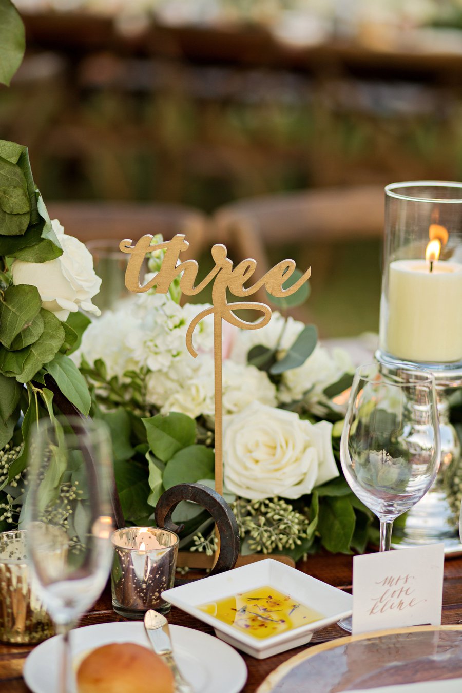 An Elegant White & Blush Rustic Florida Wedding via TheELD.com