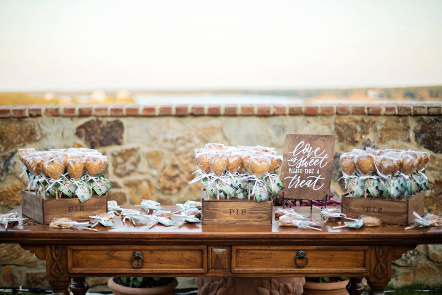 An Elegant White & Blush Rustic Florida Wedding via TheELD.com