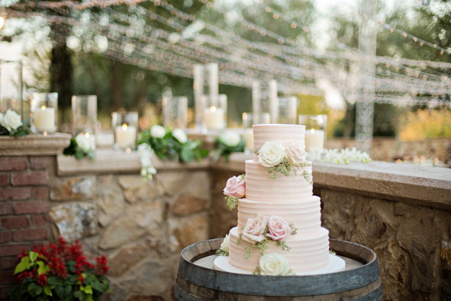 An Elegant White & Blush Rustic Florida Wedding via TheELD.com