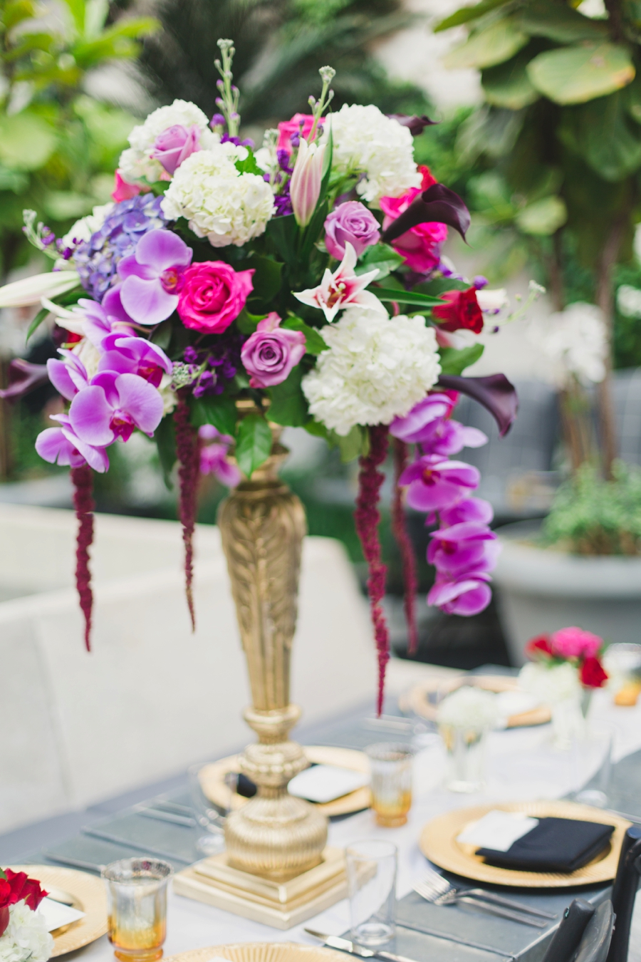 A Modern Elegant Purple Oxford Exchange Wedding via TheELD.com