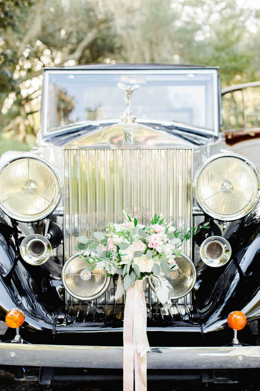 Romantic Blush & White Kentucky Derby Inspired Wedding Ideas via TheELD.com