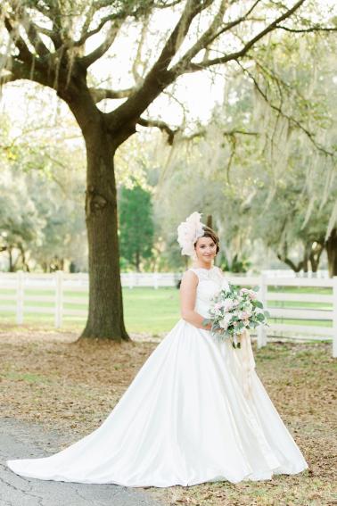 Romantic Blush & White Kentucky Derby Inspired Wedding Ideas via TheELD.com