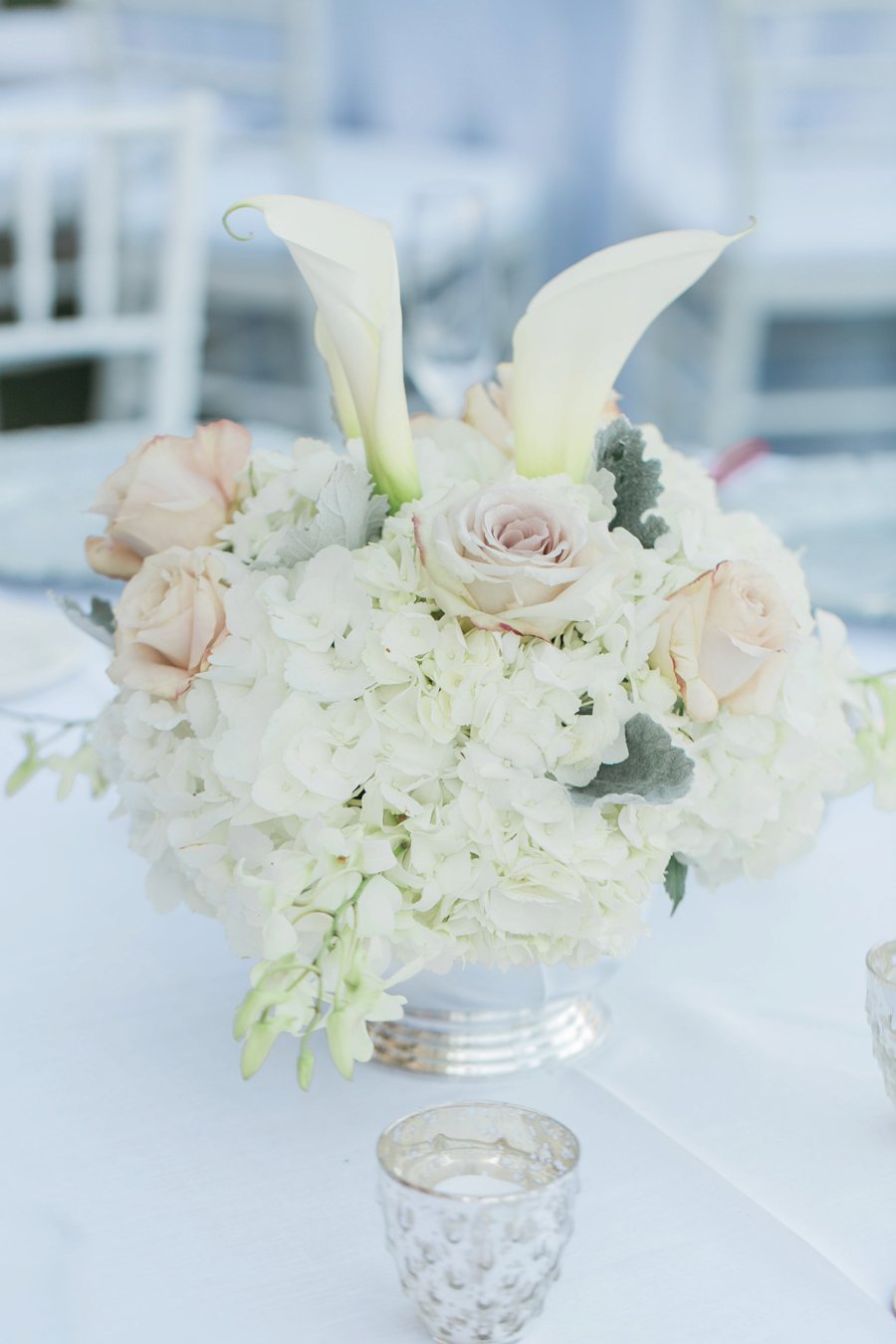 An Elegant White & Silver Central Florida Wedding via TheELD.com