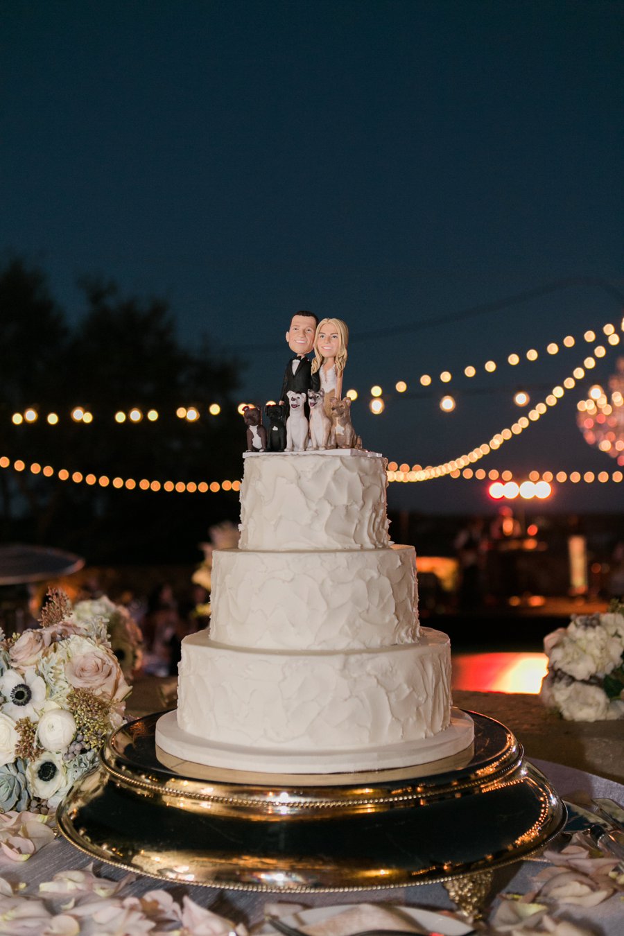 An Elegant White & Silver Central Florida Wedding via TheELD.com