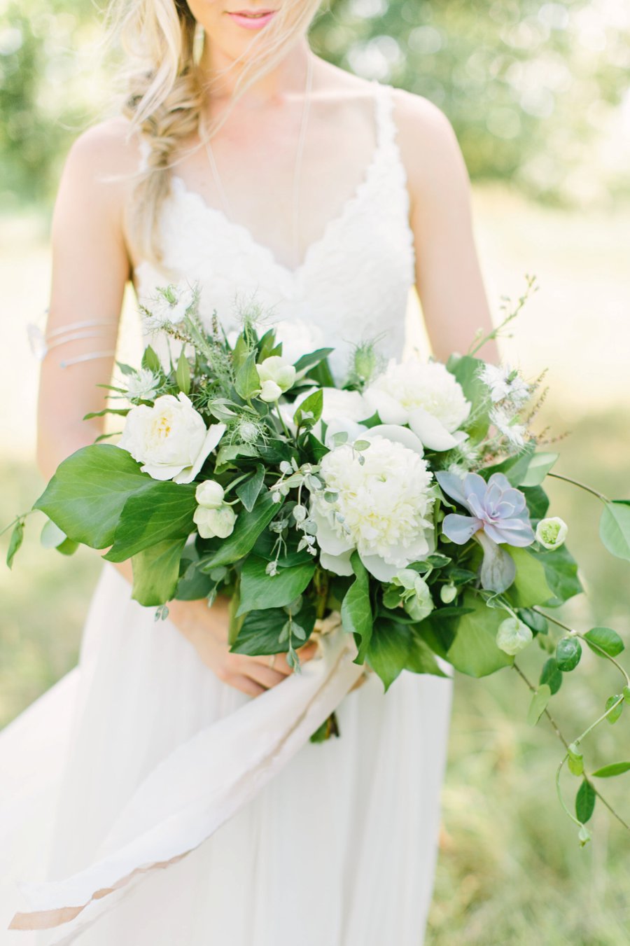 Green and White Organic Wedding Ideas via TheELD.com