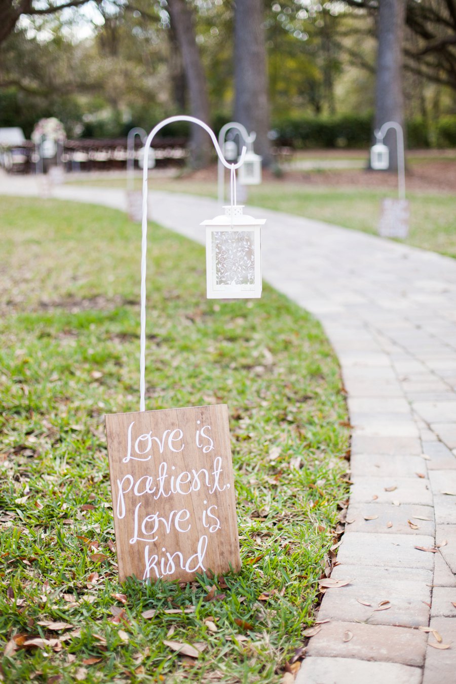 A Pink and Teal Rustic Florida Wedding via TheELD.com