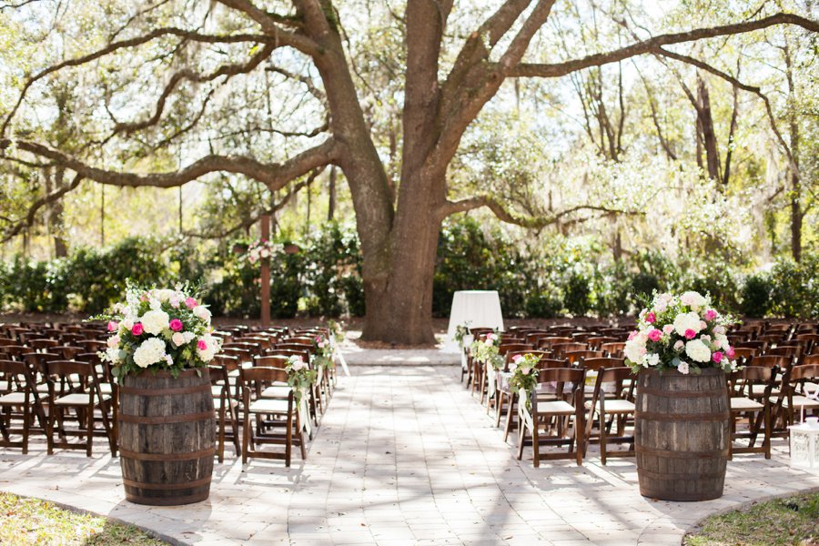 A Pink and Teal Rustic Florida Wedding via TheELD.com