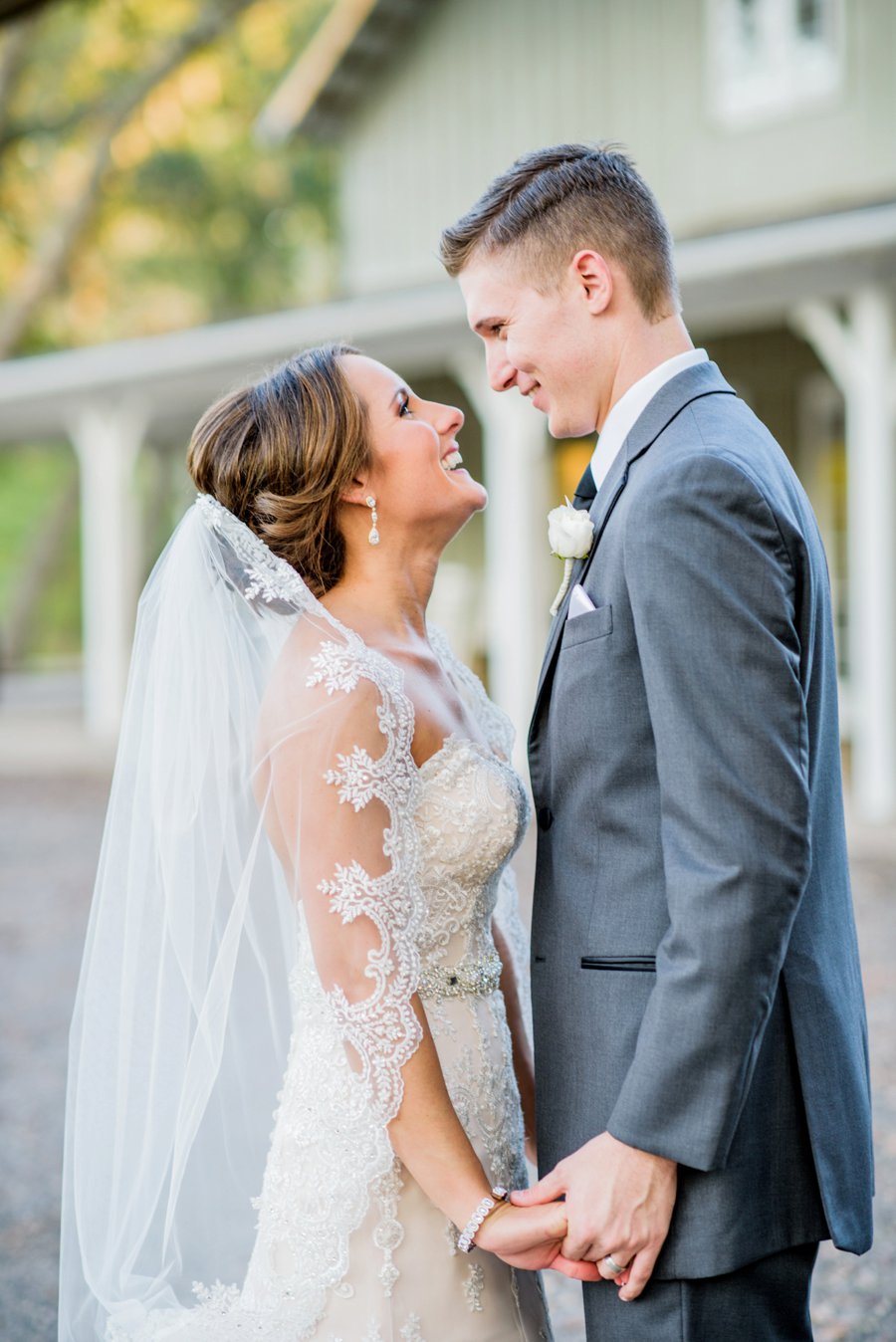 A Pink and Teal Rustic Florida Wedding via TheELD.com