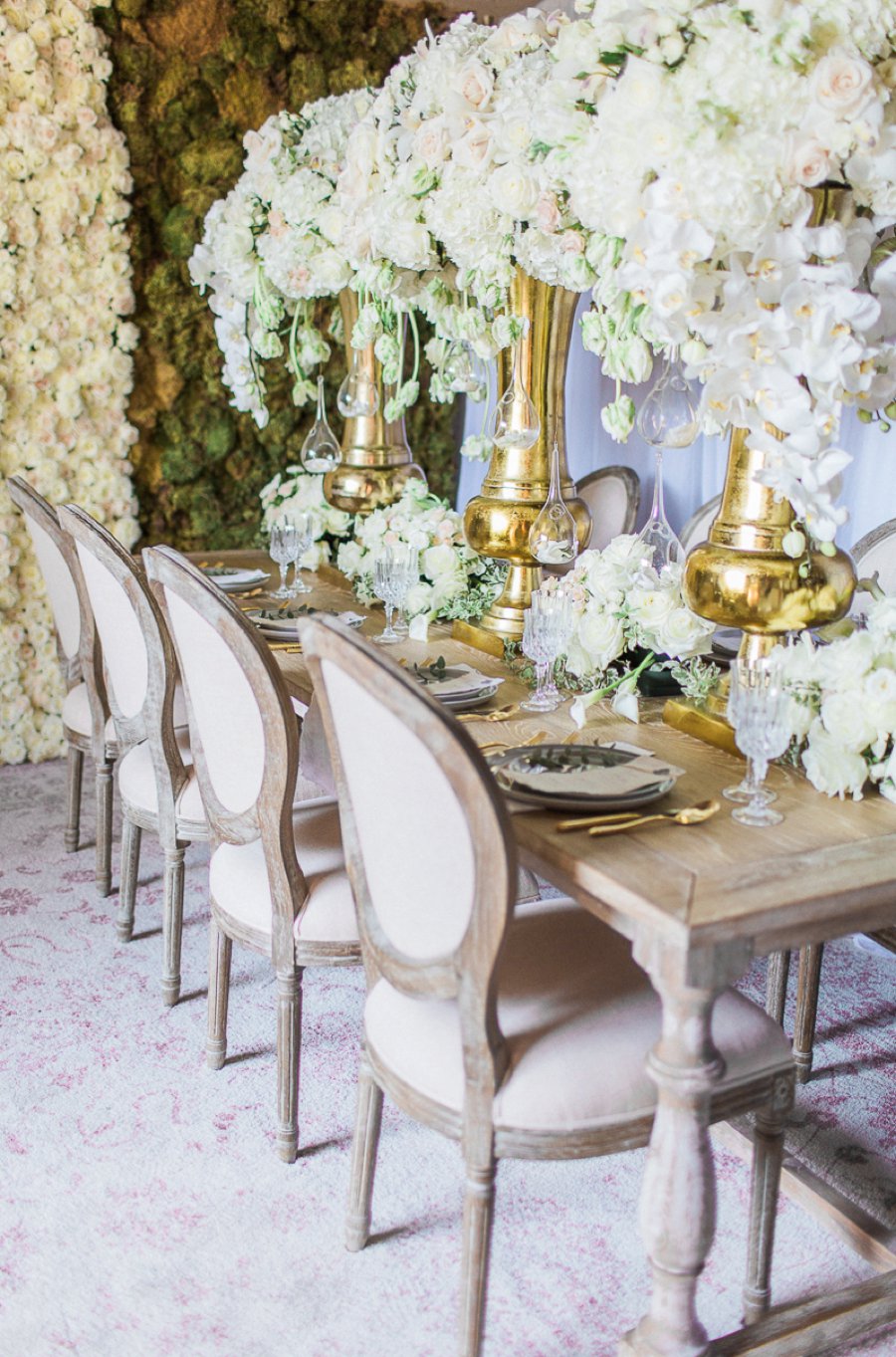 Organic White & Gold Luxe Wedding Ideas via TheELD.com