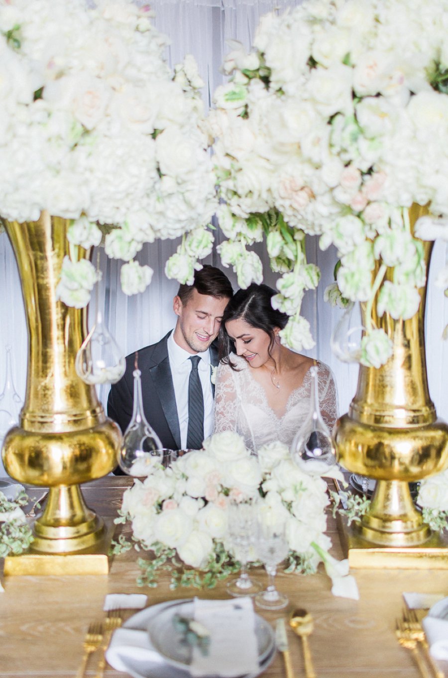 Organic White & Gold Luxe Wedding Ideas via TheELD.com