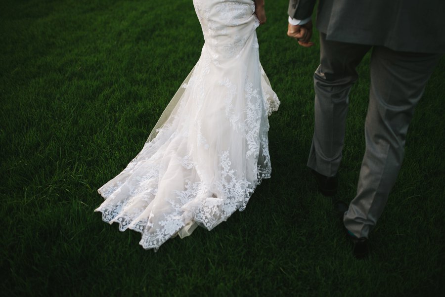 A Rustic Red and White Woodland inspired Central Florida Wedding via TheELD.com