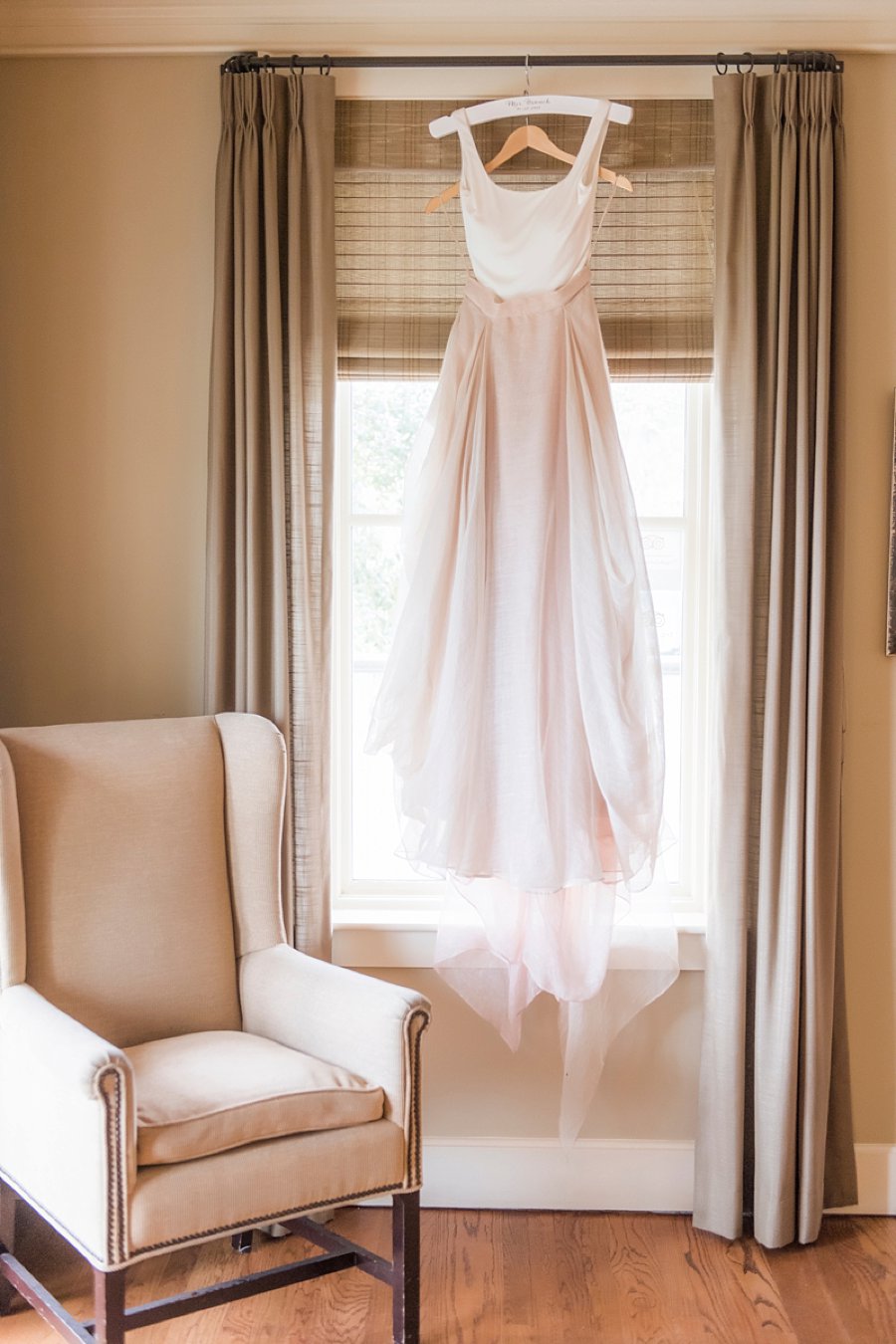 An Eclectic Lavender and Blush Pensacola Wedding via TheELD.com