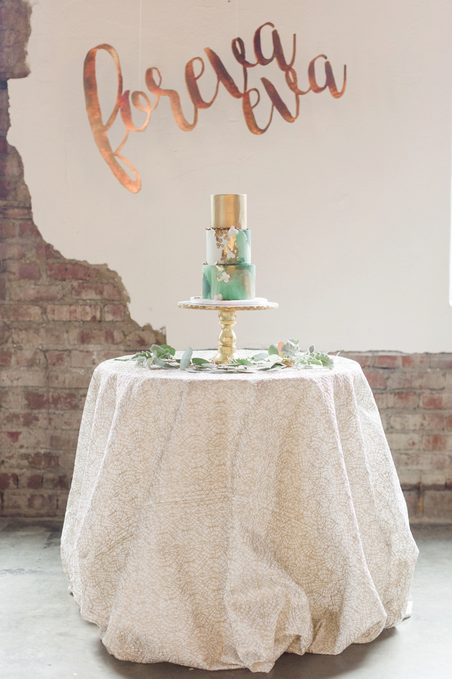 Pink & Green Romantic Urban Wedding Ideas via TheELD.com