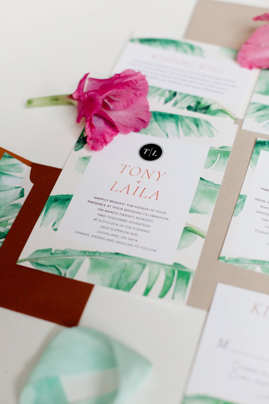 Modern & Lush Tropical Wedding Ideas via TheELD.com