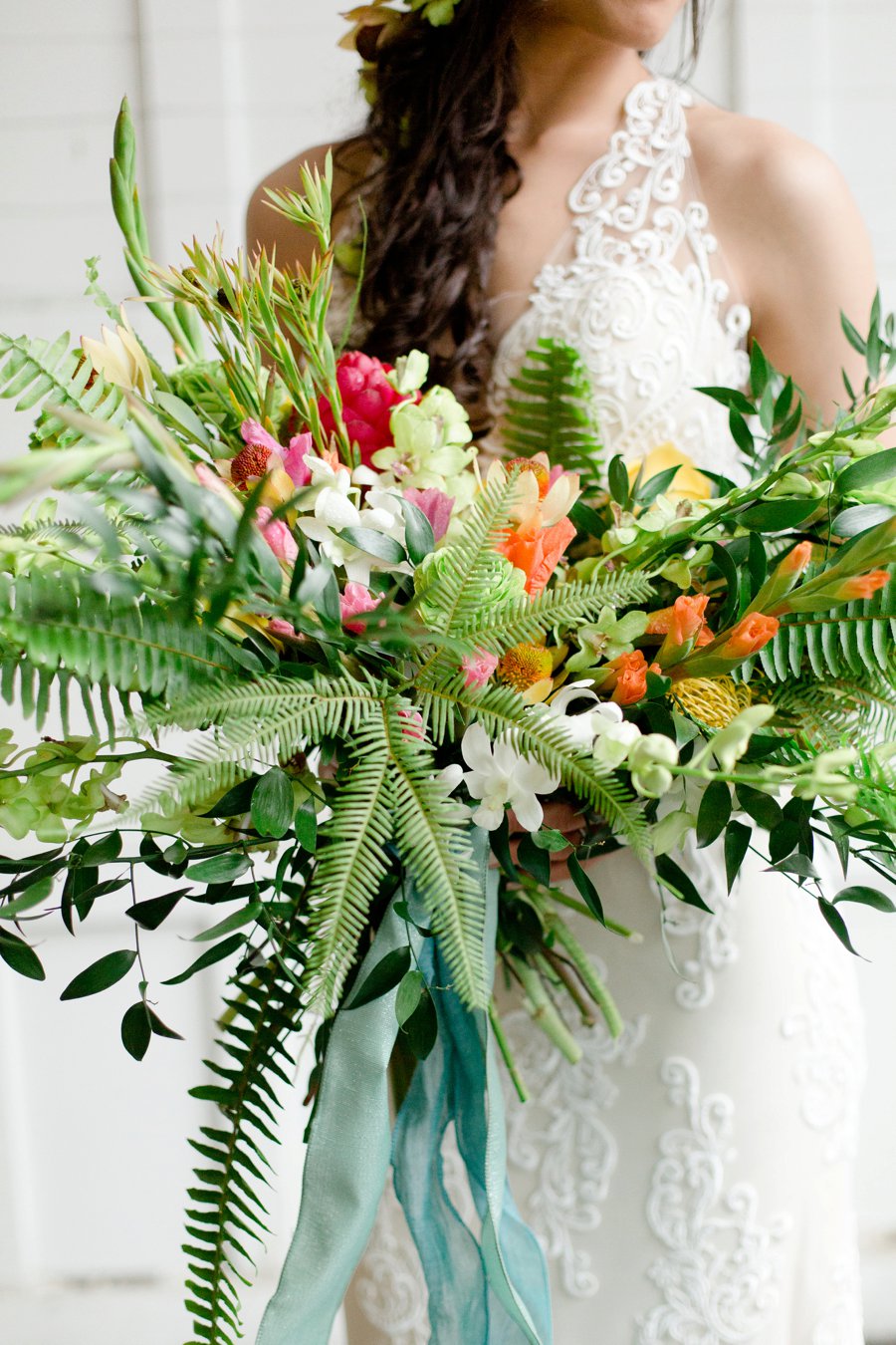 Modern & Lush Tropical Wedding Ideas via TheELD.com