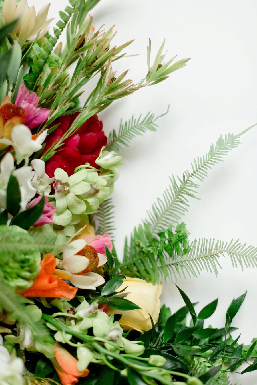 Modern & Lush Tropical Wedding Ideas via TheELD.com