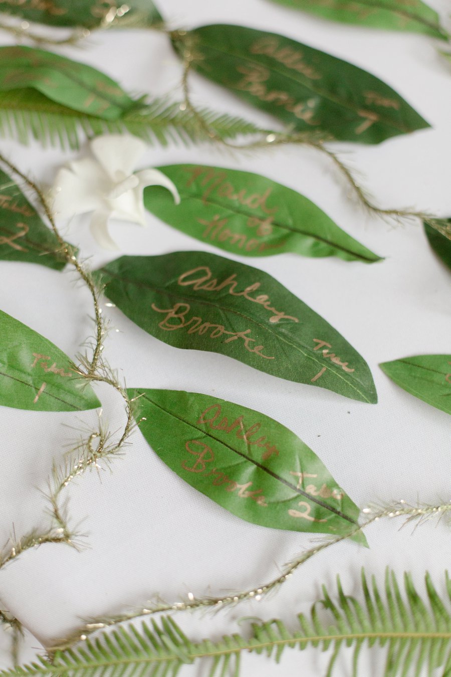 Modern & Lush Tropical Wedding Ideas via TheELD.com