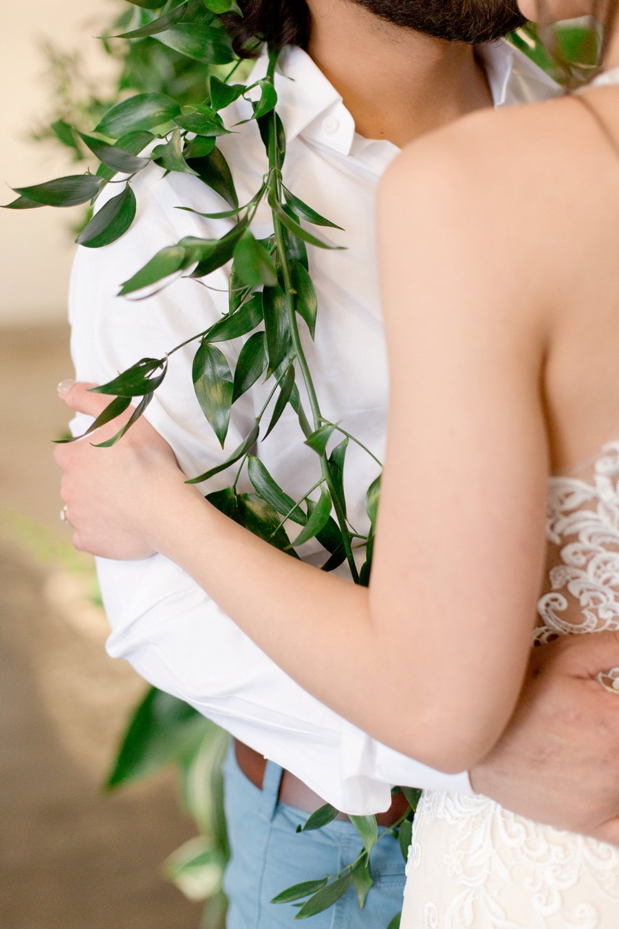 Modern & Lush Tropical Wedding Ideas via TheELD.com