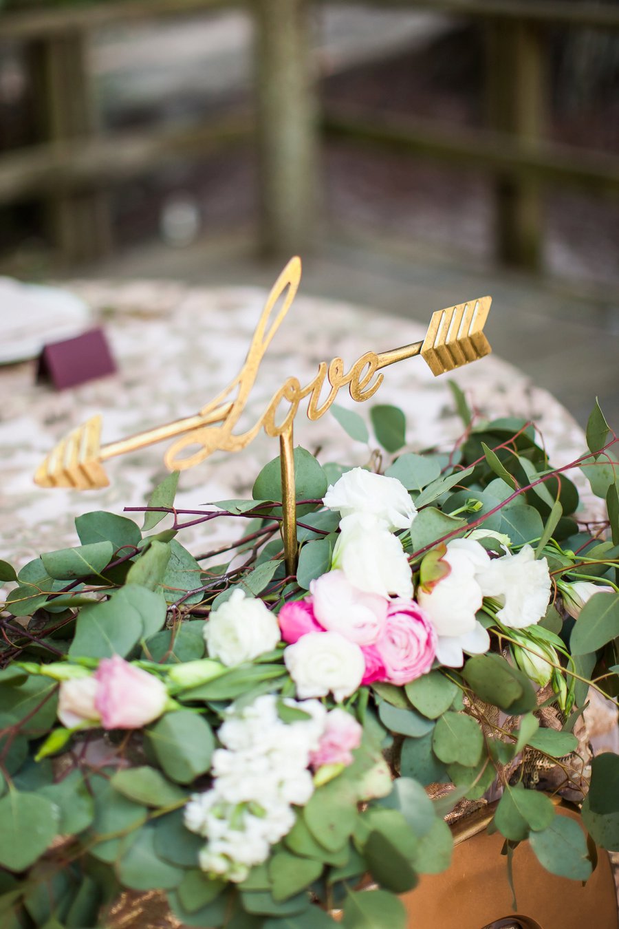 Blush, Peach, & Ivory Woodsy California Wedding via TheELD.com