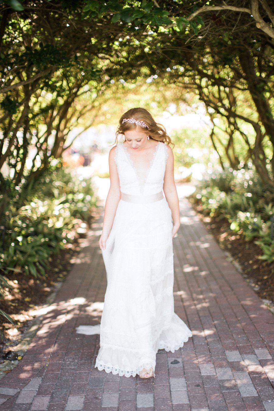 A Romantic Purple & Red Captiva Island Wedding via TheELD.com