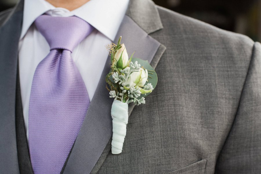 Lavender, Grey, & White Spring Inspired Geometric Wedding Ideas via TheELD.com