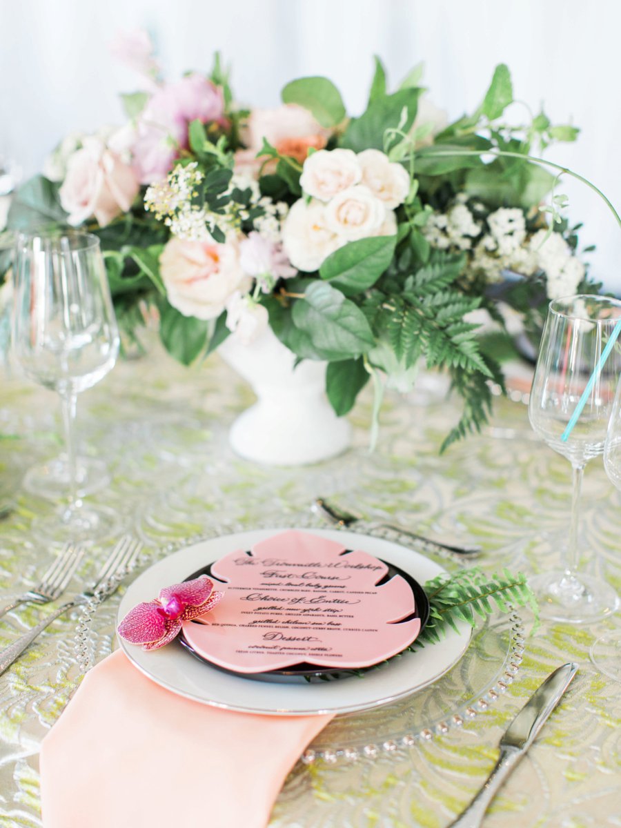 A Colorful Tropical Dinner Party via TheELD.com