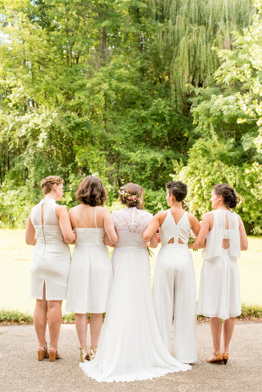 An Elegant Pink & White Brooklyn Wedding via TheELD.com