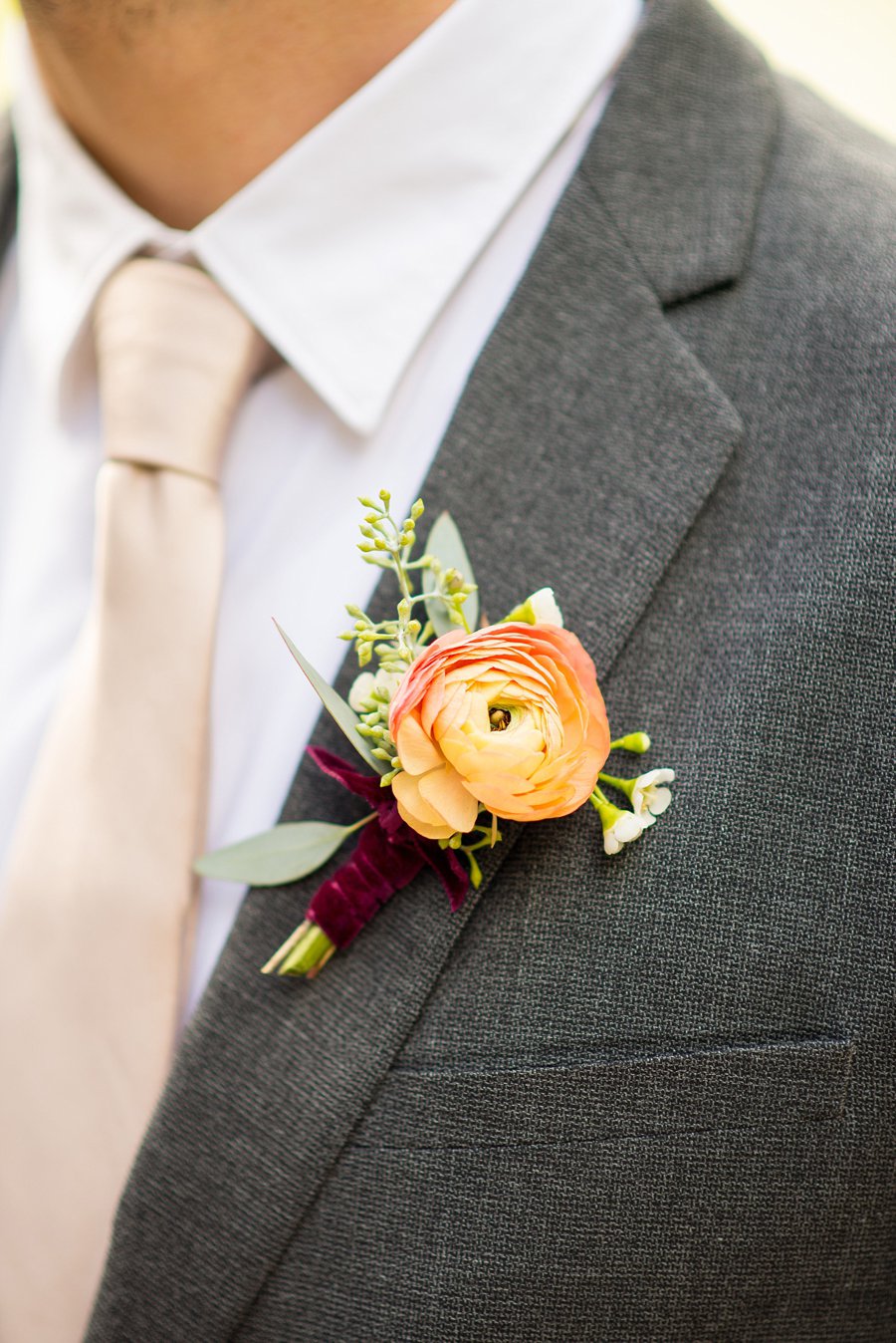 An Elegant Pink & White Brooklyn Wedding via TheELD.com