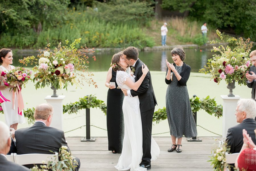 An Elegant Pink & White Brooklyn Wedding via TheELD.com