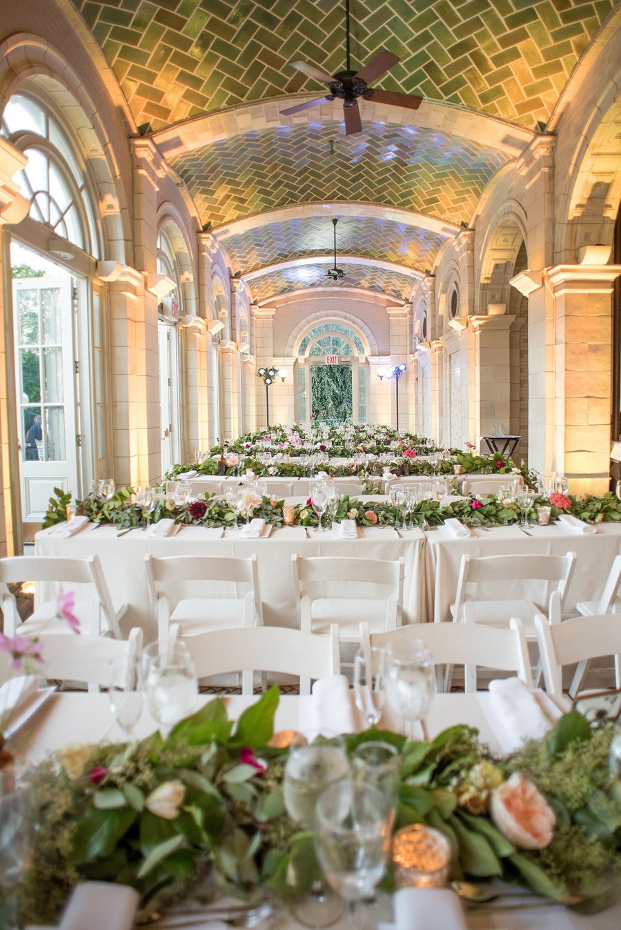 An Elegant Pink & White Brooklyn Wedding via TheELD.com